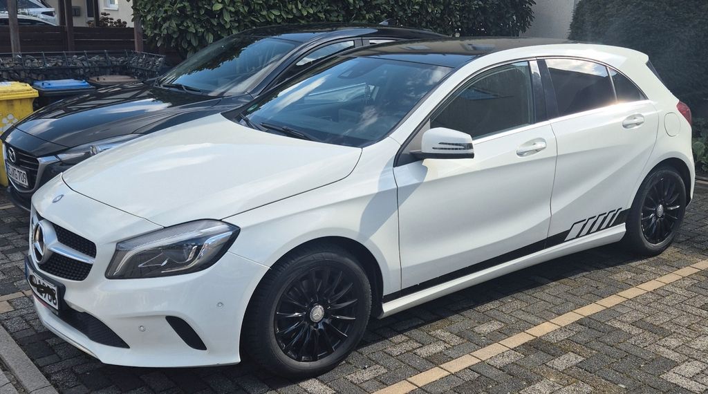 Mercedes-Benz A 180 121.770 km 11.890 &euro; Dortmund 44357