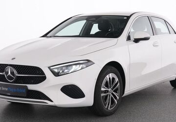 Mercedes-Benz A 250 8.323 km 28.425 &euro; Essen 45309