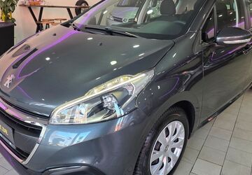 Peugeot 208 30.850 km 7.390 &euro; Recklinghausen 45661