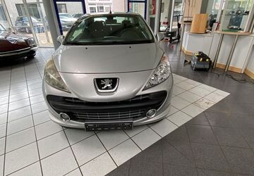 Peugeot 207 106.700 km 3.990 &euro; Gelsenkirchen 45892