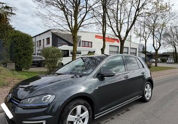 VW Golf 120.300 km 14.400 &euro; Selm 59379