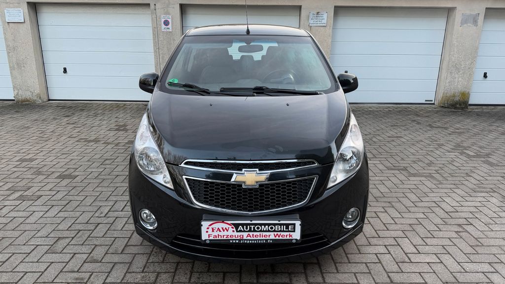 Chevrolet Spark 88.000 km 3.399 &euro; Essen 45356