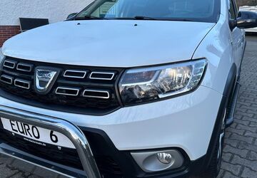 Dacia Sandero 84.000 km 9.900 &euro; Dortmund 44265