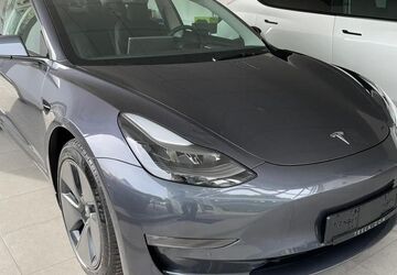 Tesla Model 3 66.500 km 29.990 &euro; Mülheim an der Ruhr 45478