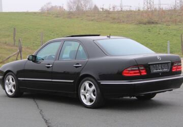 Mercedes-Benz E 320 96.350 km 18.990 &euro; Dortmund 44143