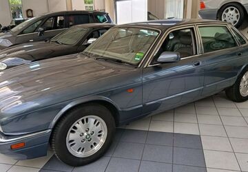 Jaguar XJ 213.000 km 6.990 &euro; Recklinghausen 45659