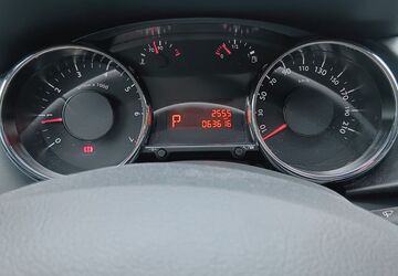 Peugeot 3008 63.600 km 8.500 &euro; Essen 45136