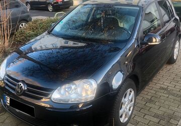 VW Golf 178.000 km 2.150 &euro; Essen 45145