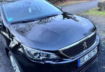 Peugeot 308 155.724 km 10.600 &euro; Gladbeck 45966