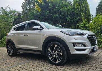 Hyundai TUCSON 107.500 km 22.500 &euro; Dortmund 44267