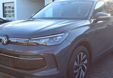 VW Tiguan 1.471 km 36.770 &euro; Lünen 44536