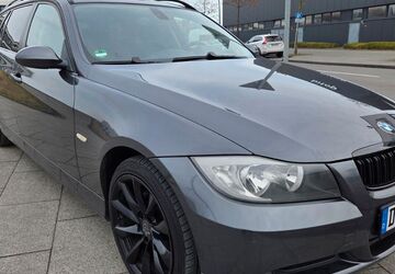 BMW 318 214.541 km 4.490 &euro; Dortmund 44263