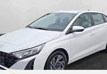 Hyundai i20 24.297 km 14.590 &euro; Recklinghausen 45657