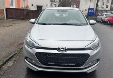 Hyundai i20 126.000 km 6.599 &euro; Gelsenkirchen 45879