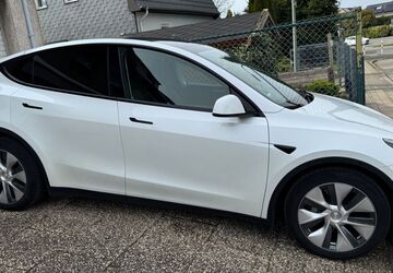 Tesla Model Y 63.800 km 30.850 &euro; Bochum 44869