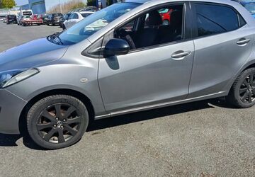 Mazda 2 176.000 km 3.990 &euro; Recklinghausen 45659