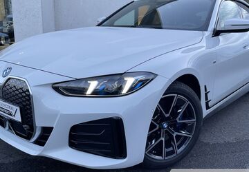 BMW i4 26.105 km 45.970 &euro; Essen 45134