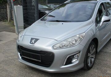 Peugeot 308 110.000 km 4.999 &euro; Oberhausen 46149