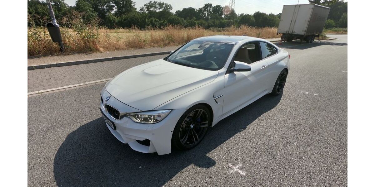 BMW M4 96.500 km 46.000 &euro; Recklinghausen 45659