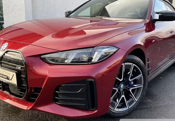 BMW i4 24.085 km 51.970 &euro; Essen 45134