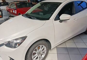 Mazda 2 114.000 km 7.900 &euro; Recklinghausen 45659