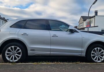 Audi Q5 124.765 km 15.500 &euro; Recklinghausen 45663