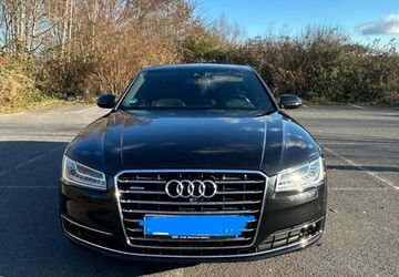 Audi A8 184.000 km 22.800 &euro; Recklinghausen 45659