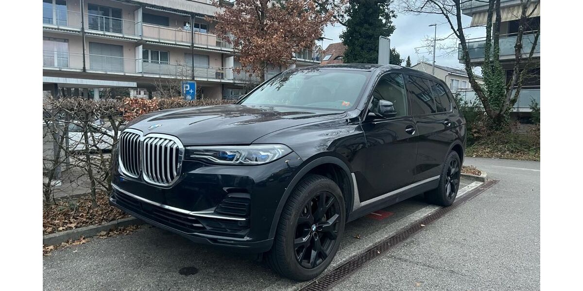 BMW X7 127.000 km 51.500 &euro; Essen 45139