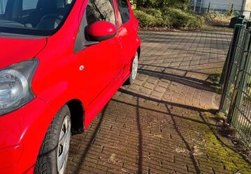 Toyota Aygo (X) 143.000 km 2.200 &euro; Essen 45144