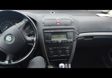 Skoda Octavia 328.000 km 2.450 &euro; Gelsenkirchen 45878