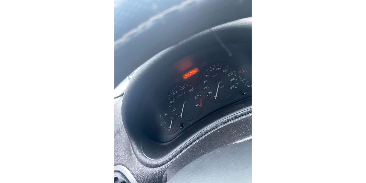 Peugeot 206 210.000 km 850 &euro; Dortmund 44141