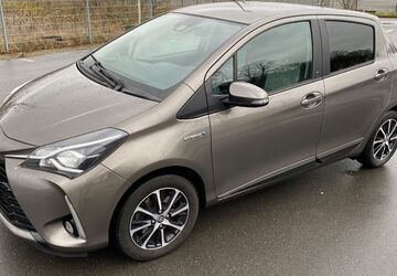 Toyota Yaris 48.954 km 13.900 &euro; Marl 45770
