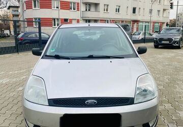Ford Fiesta 144.500 km 3.300 &euro; Bochum 44789