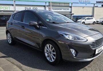 Ford Fiesta 74.000 km 7.900 &euro; Recklinghausen 45659