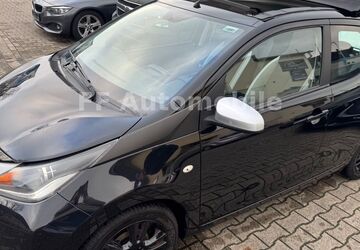 Toyota Aygo (X) 76.000 km 7.850 &euro; Recklinghausen 45661