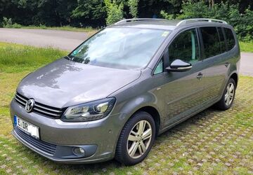 VW Touran 220.666 km 8.800 &euro; Bochum 44869