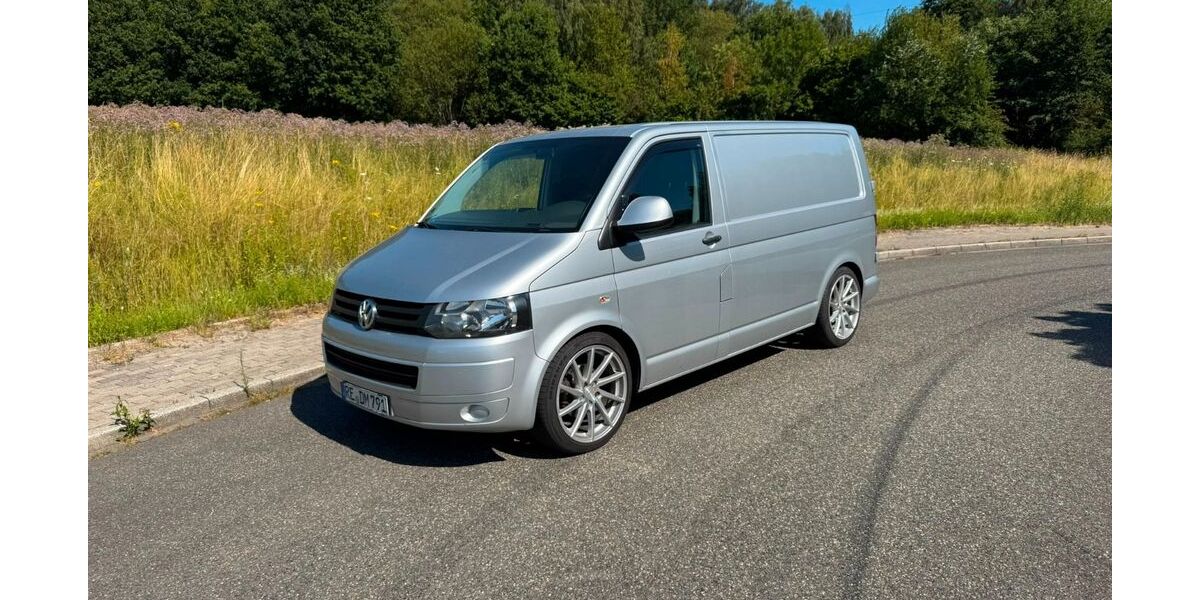 VW T5 Transporter 321.000 km 8.500 &euro; Recklinghausen 45665
