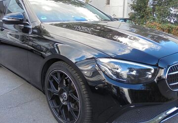 Mercedes-Benz E 200 40.873 km 28.590 &euro; Recklinghausen 45659