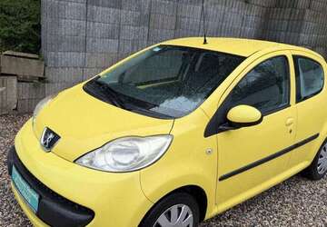 Peugeot 107 75.000 km 2.999 &euro; Essen 45147