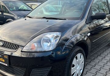 Ford Fiesta 122.284 km 2.190 &euro; Essen 45326