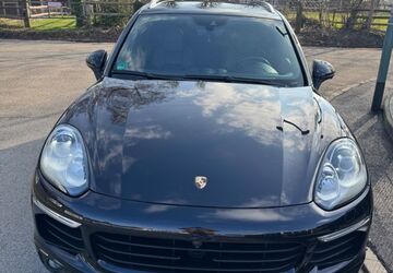 Porsche Cayenne 203.000 km 28.700 &euro; Essen 45327