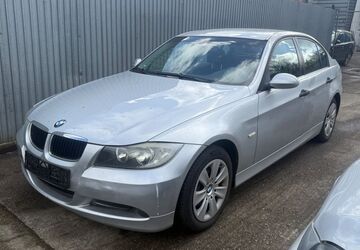 BMW 318 264.000 km 3.000 &euro; Essen 45143