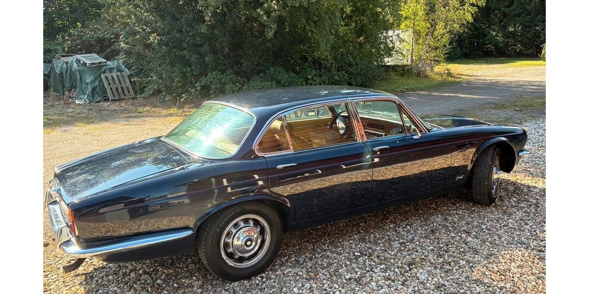 Jaguar XJ6 62.352 km 15.500 &euro; Marl 45768