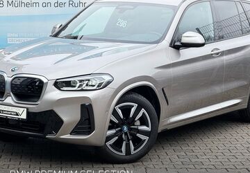 BMW iX3 15.174 km 42.799 &euro; Mülheim an der Ruhr 45478