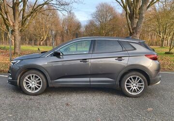 Opel Grandland (X) 128.000 km 11.500 &euro; Dortmund 44369