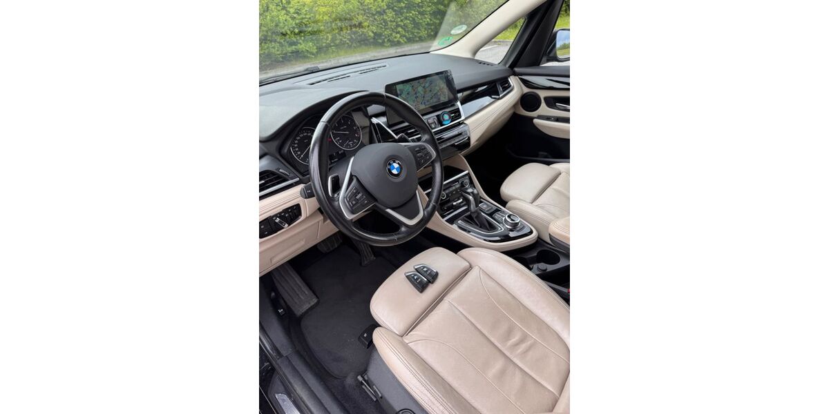 BMW 220 Gran Tourer 120.300 km 17.300 &euro; Essen 45127