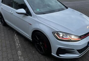 VW Golf 71.000 km 23.299 &euro; Recklinghausen 45665