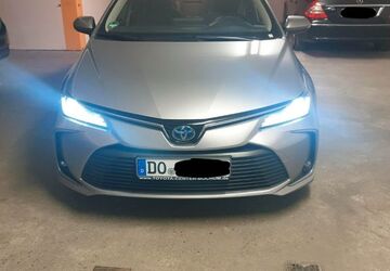 Toyota Corolla 77.500 km 19.900 &euro; Dortmund 44147