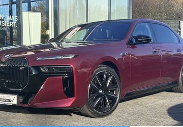 BMW i7 1.247 km 124.450 &euro; Mülheim 45472