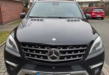 Mercedes-Benz ML 350 273.000 km 14.500 &euro; Lünen 44534